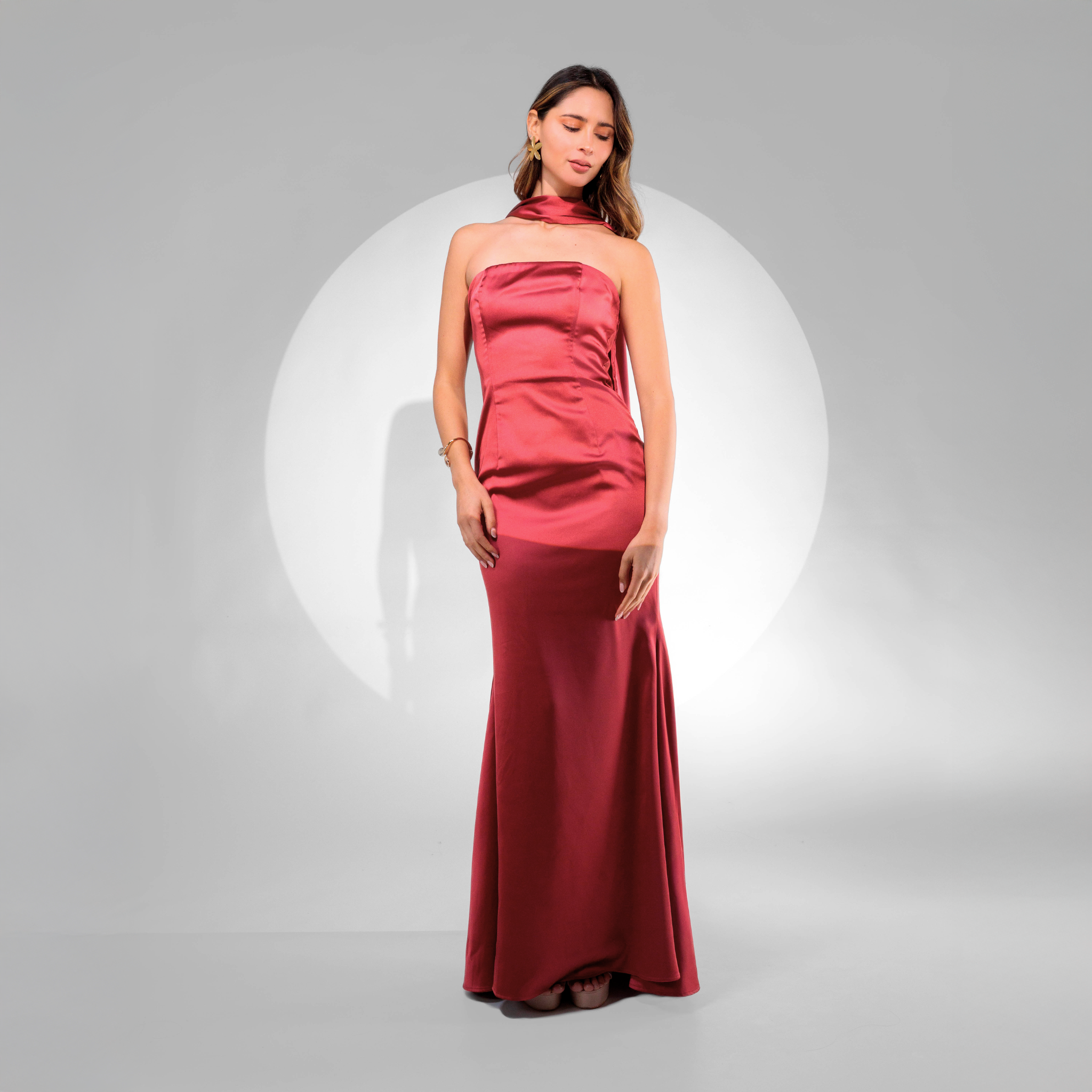 Emma Clara - Vestido Halter Satín Reina Sienna Rose