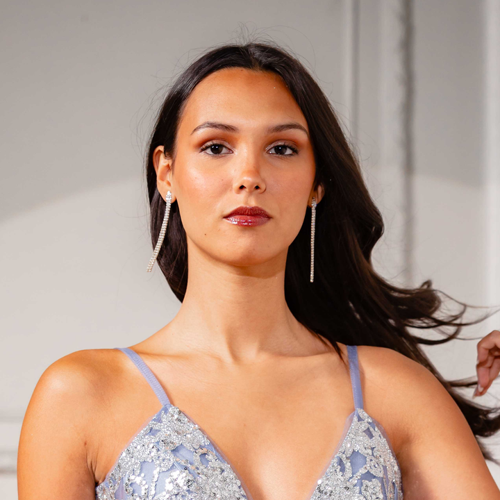 Emma Clara - Aros Strass Plateado Diseño Celeste Fiesta