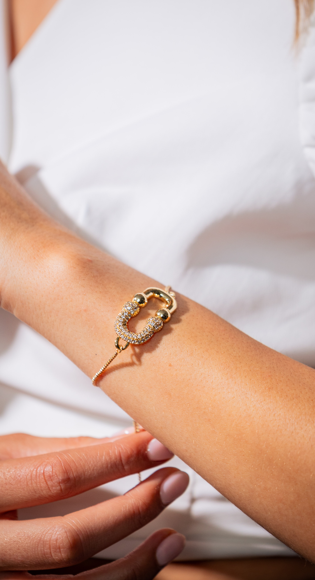 Emma Clara - Brazalete Ajustable en Fantasía Dorado