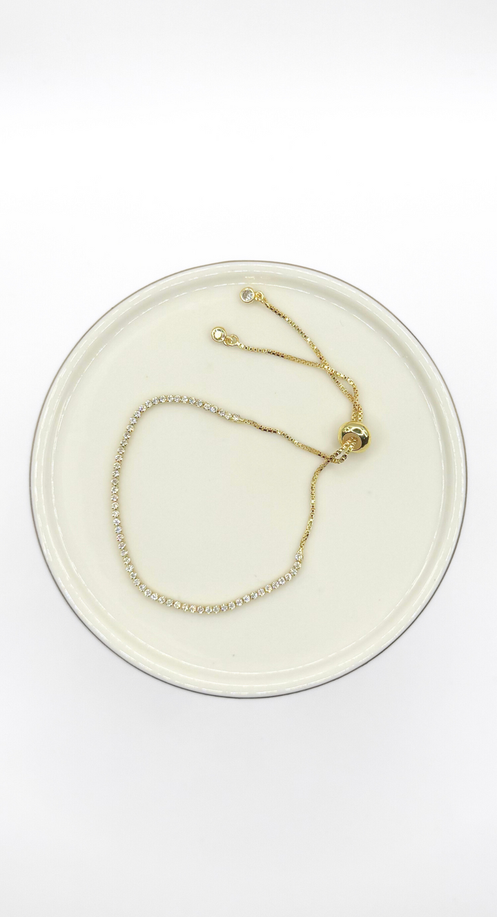 Emma Clara - Brazalete Ajustable En fantasía Strass Dorado
