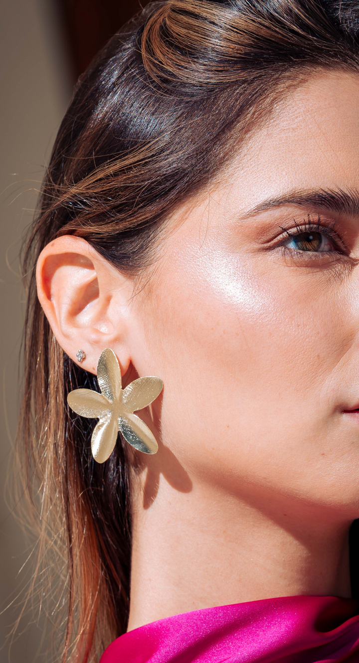 EMMA CLARA - AROS DE FIESTA ENCHAPADOS EN ORO DISEÑO FLOR