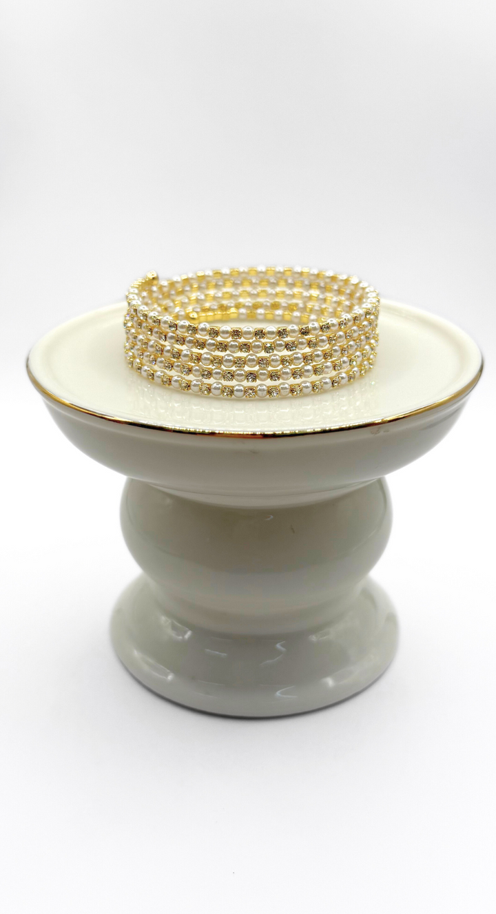 Emma Clara - Brazalete Espiral Perlas y strass en Fantasía Dorado