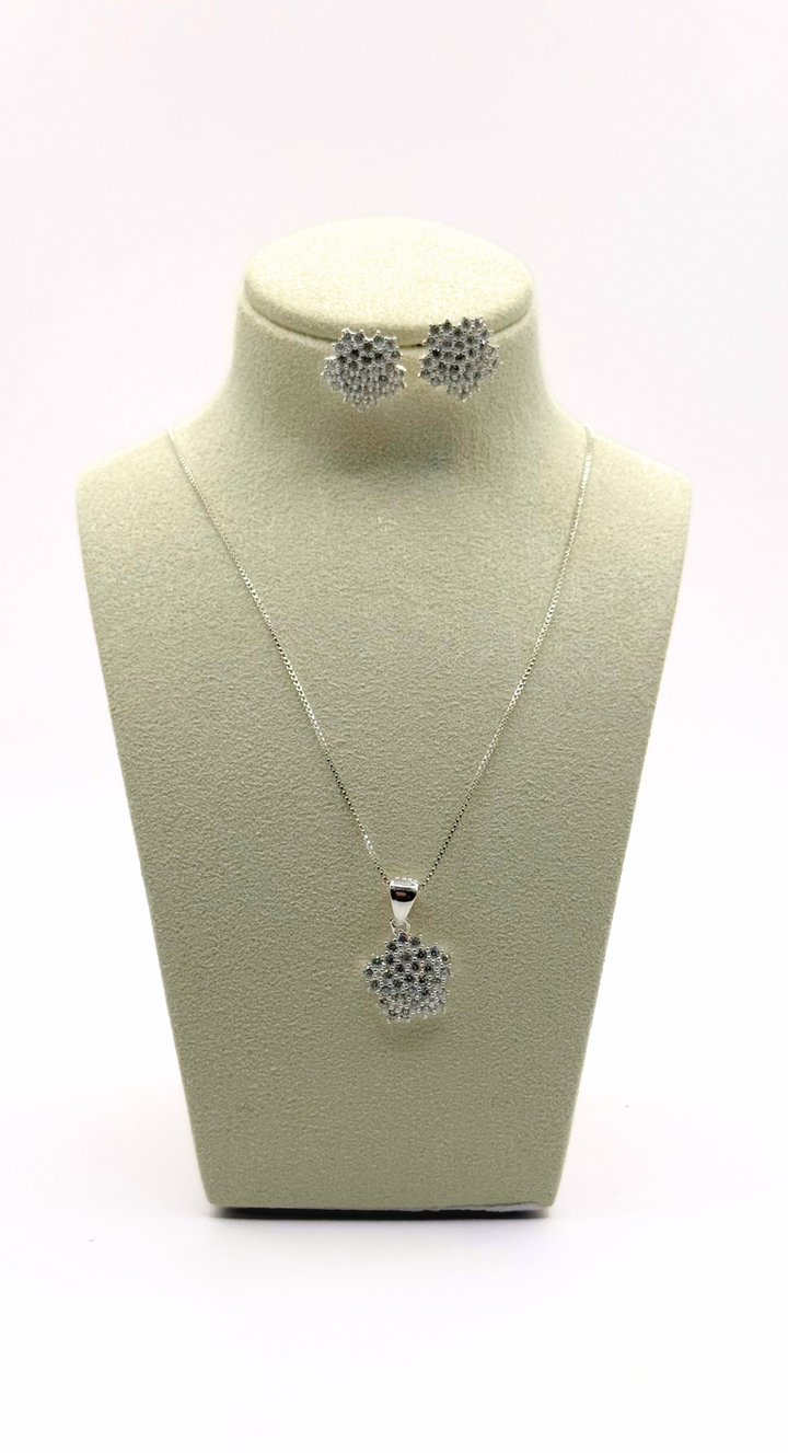 Emma Clara - Conjunto Collar y Aros Diseño Estrella Strass Plata 925