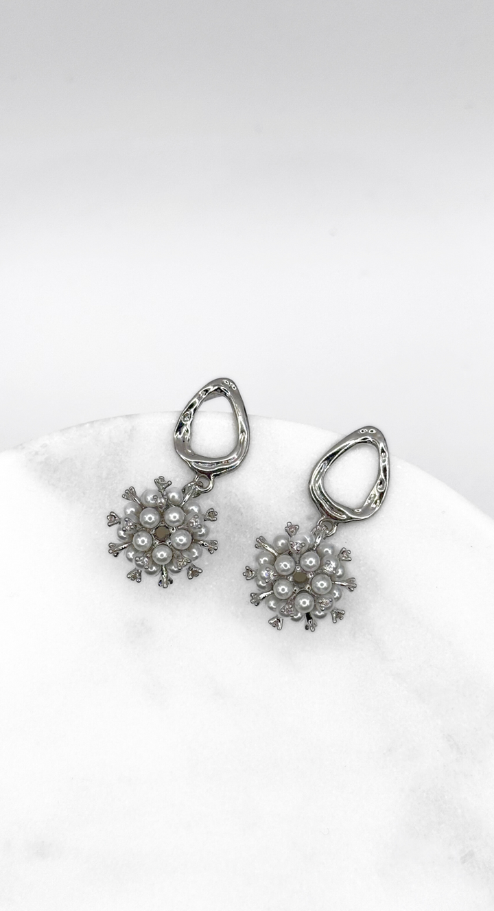 EMMA CLARA - AROS COLGANTES DISEÑO PERLITAS EN FANTASÍA PLATA