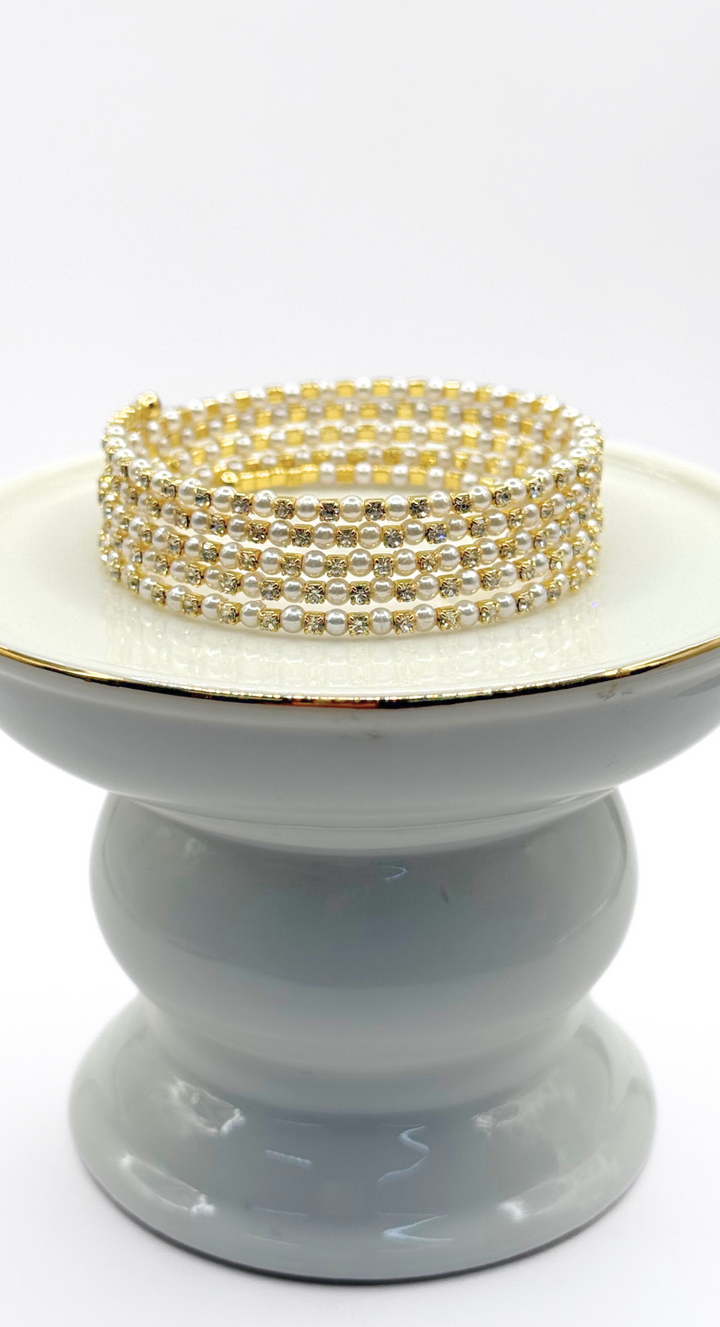 Emma Clara - Brazalete Espiral Perlas y strass en Fantasía Dorado