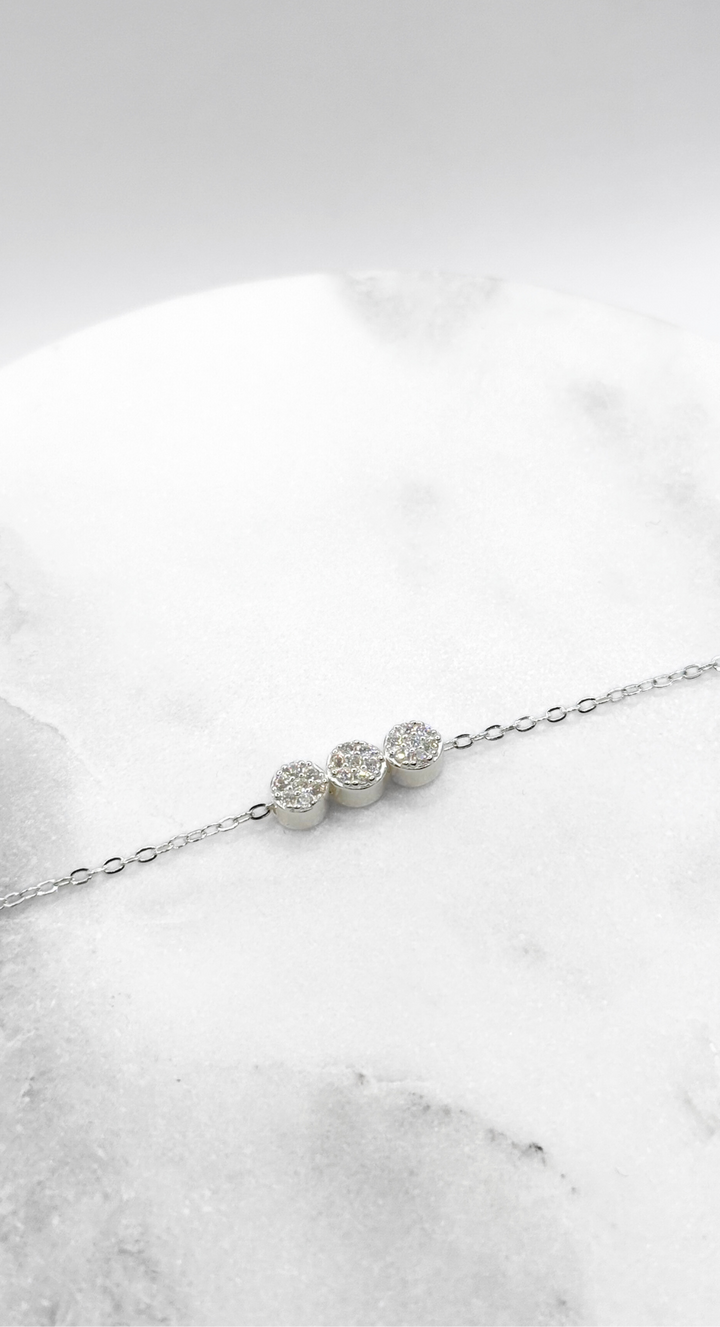 Emma Clara - Brazalete Dijes Circulares Strass Plata 925