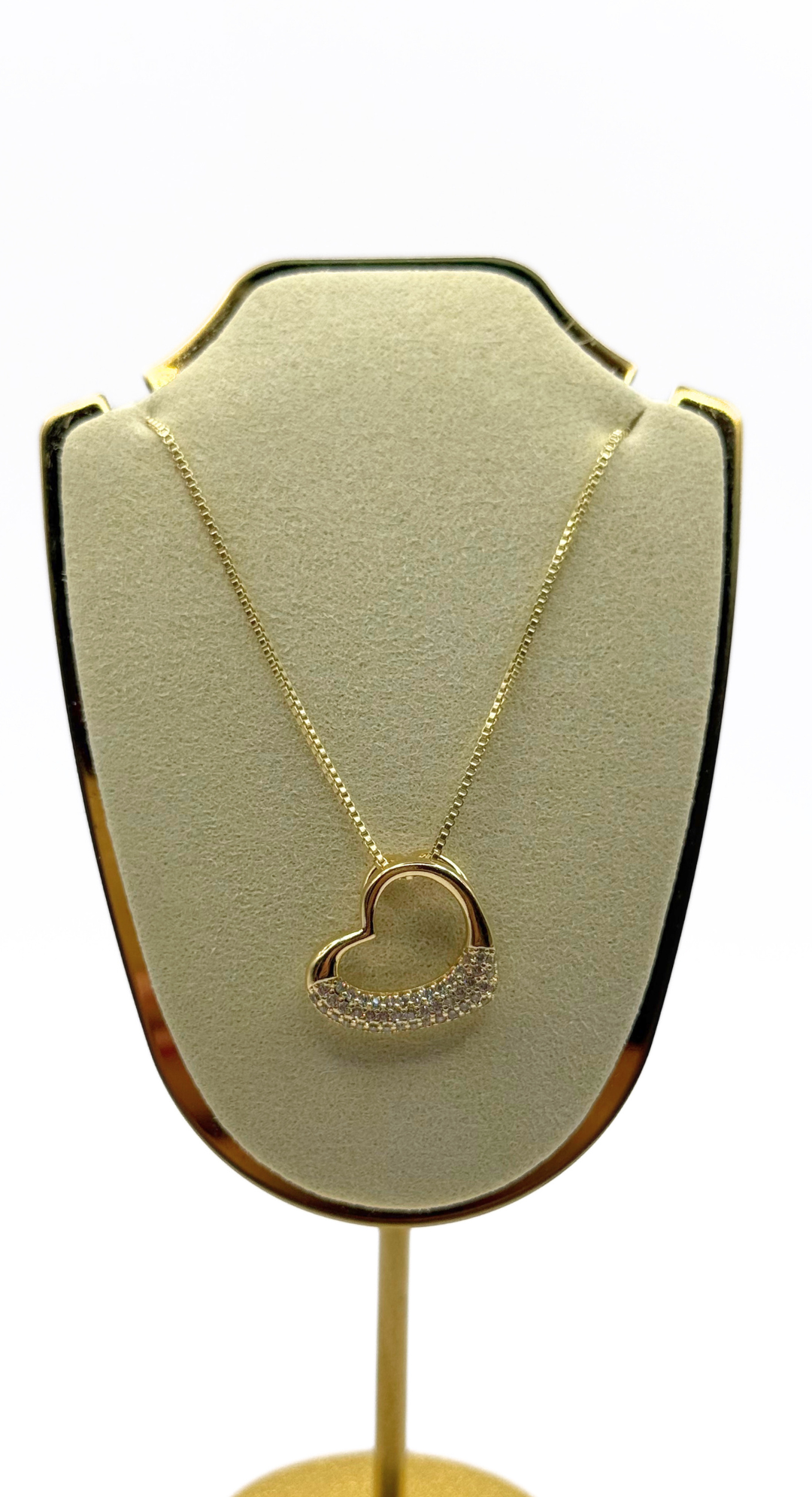 Emma Clara - Collar Enchapado en Oro Dije Corazón