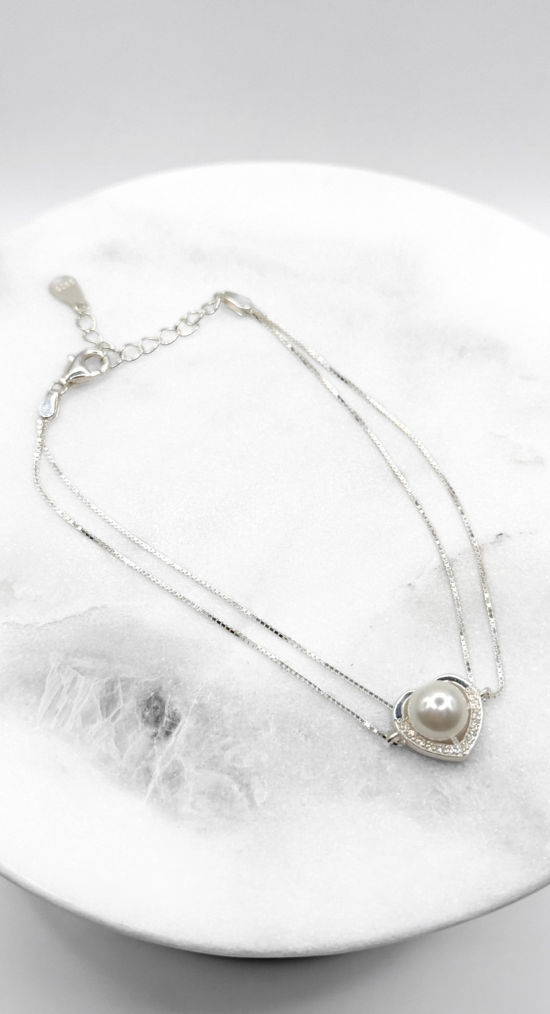 Emma Clara - Brazalete Diseño Corazón Enchapado Plata 925