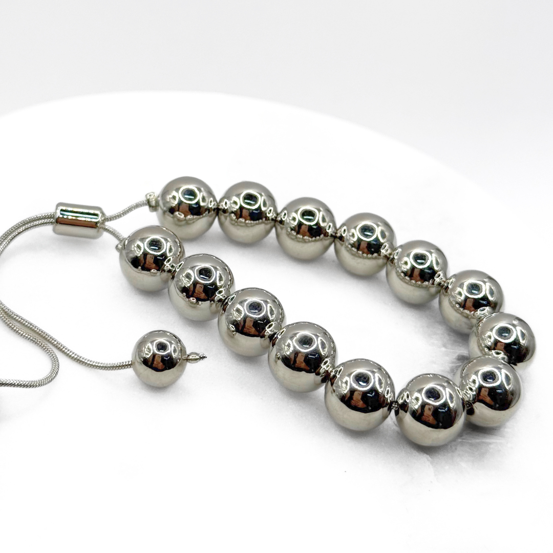 Emma Clara - Pulsera Ajustable Perlas En Fantasía Plateada