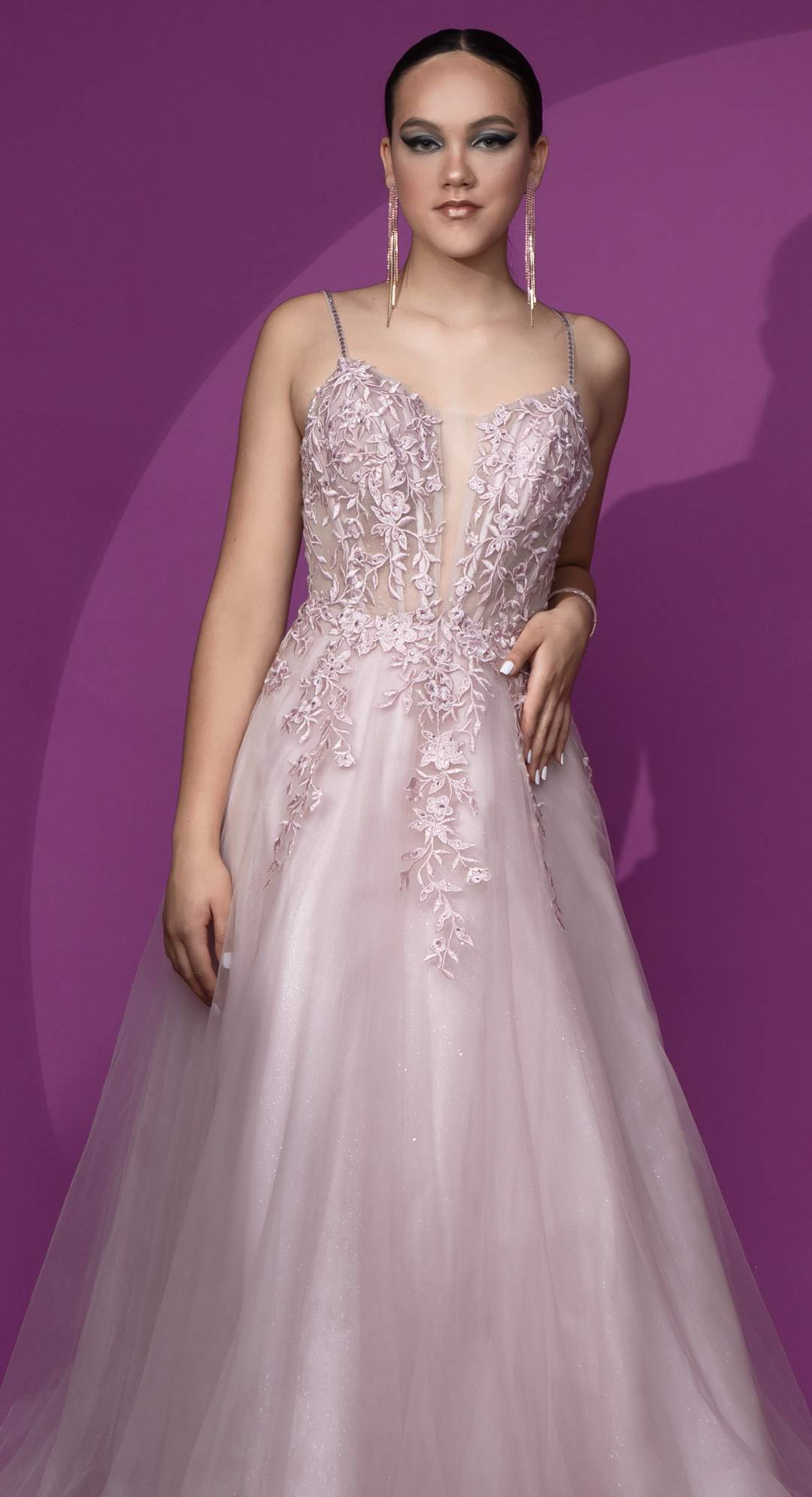 Emma Clara - Vestido Princesa con diseño encaje Alanis Mauve