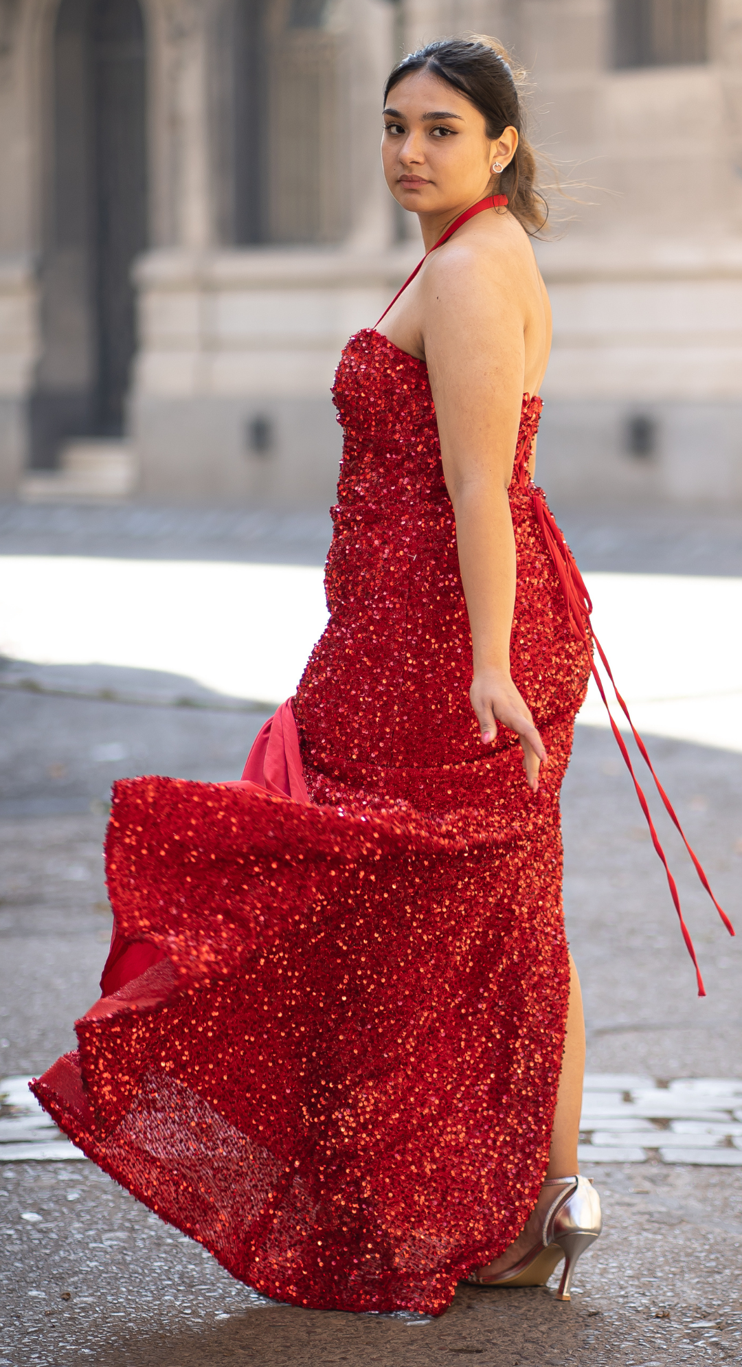 Emma Clara - Vestido largo de Fiesta lentejuelas y cuello halter Paula Rojo