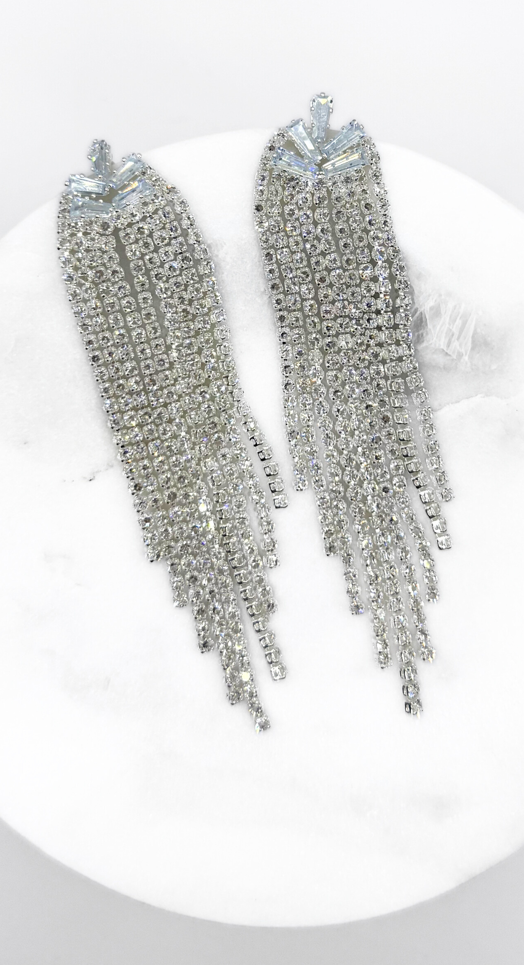 EMMA CLARA - AROS DE FIESTA EN FANTASÍA COLGANTE STRASS PLATEADO