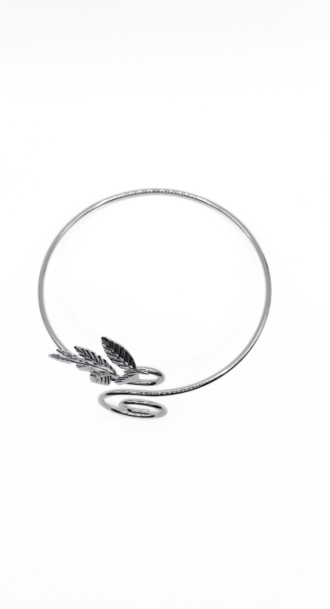EMMA CLARA - ESCLAVA DISEÑO HOJA EN FANTASÍA PLATA