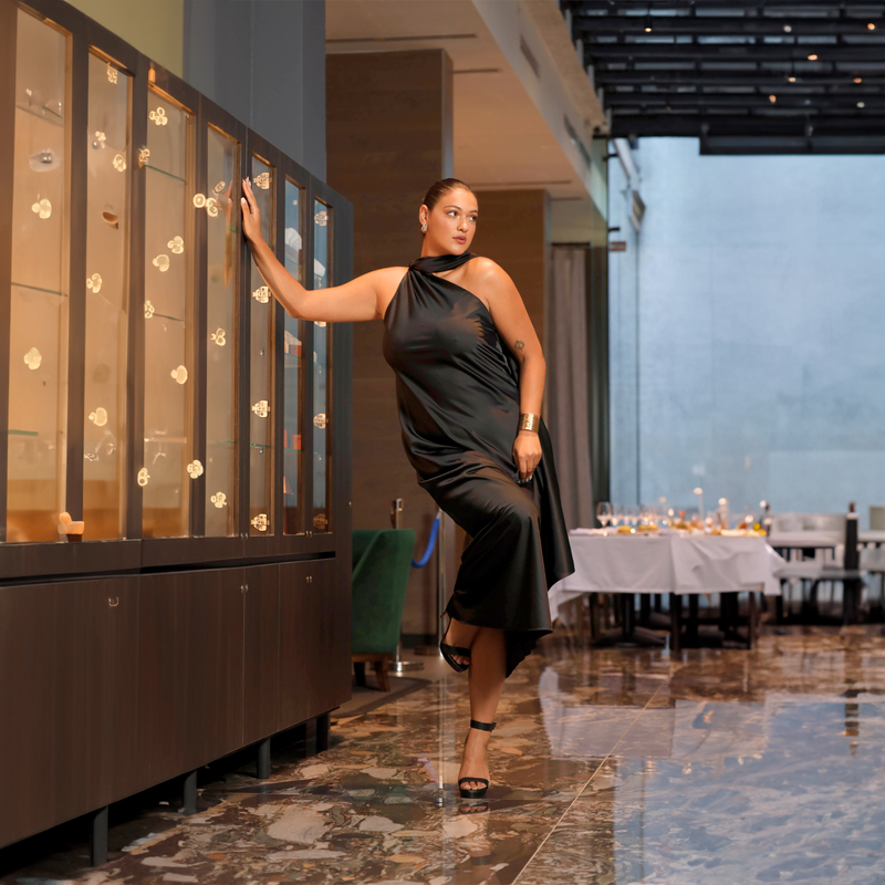 Emma Clara - Vestido De Fiesta Midi Flo Negro