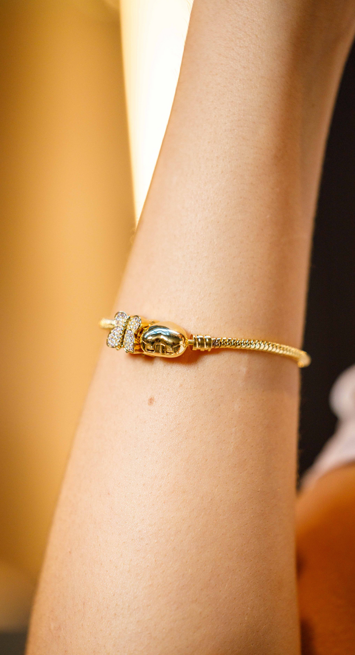 Emma Clara - Brazalete P-Dora Dije Mariposa Dorada
