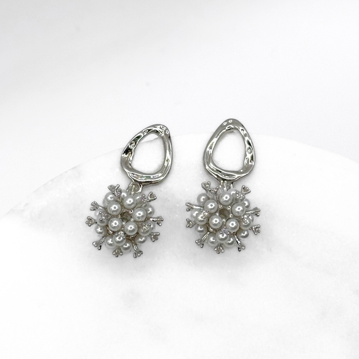 Emma Clara - Aros Colgantes Diseño Perlitas en Fantasía Plata