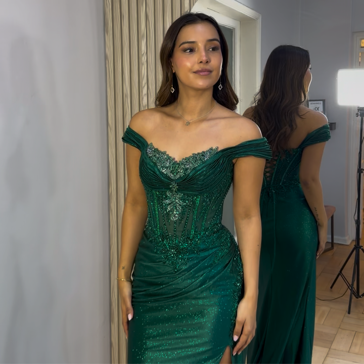 Emma Clara - Vestido de Fiesta Con Pedrería y Corset Magda Verde Esmeralda