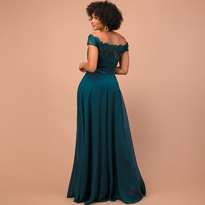 Emma Clara - Vestido de Fiesta Escote Bardot y Falda Fluida Emanuela Borgoña