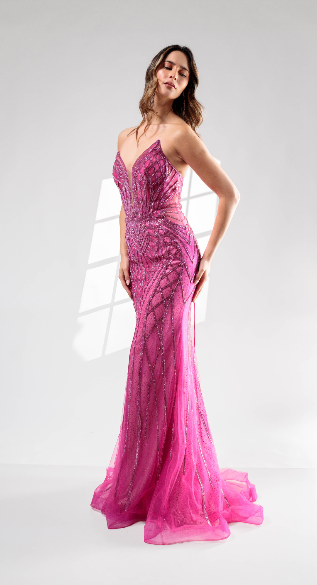 Emma Clara - Vestido largo de fiesta fucsia- Estilo Ariana
