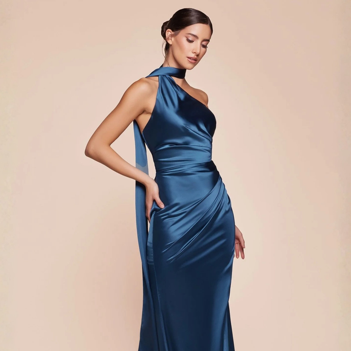 Emma Clara - Vestido de Fiesta Largo Satín Azul Petróleo asimetrico Clo