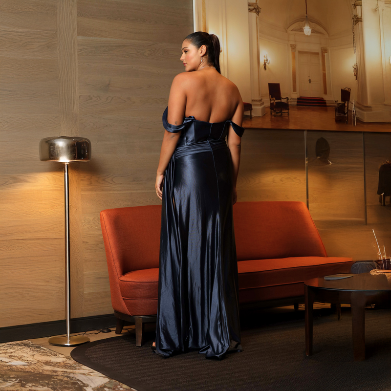 Emma Clara - Vestido Strapless Abertura Lateral Tomasa Azul Marino