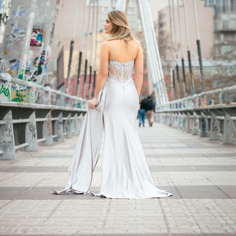 Emma Clara - Vestido De Fiesta Corset y Abertura Violeta Plateado