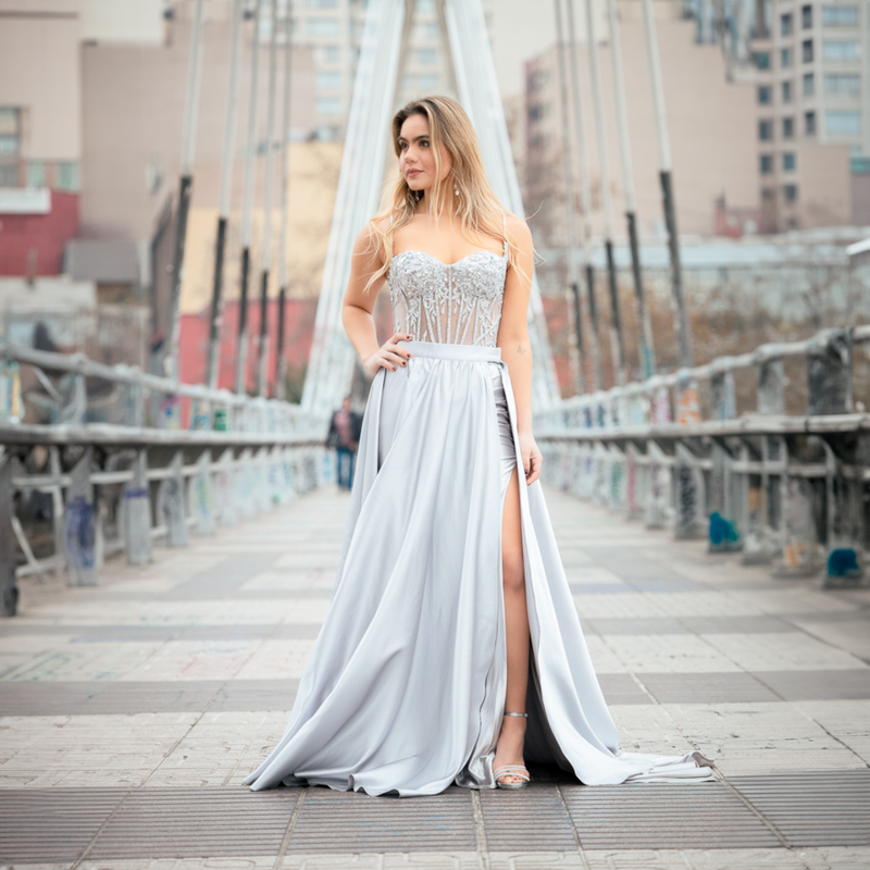 Emma Clara - Vestido De Fiesta Corset y Abertura Violeta Plateado