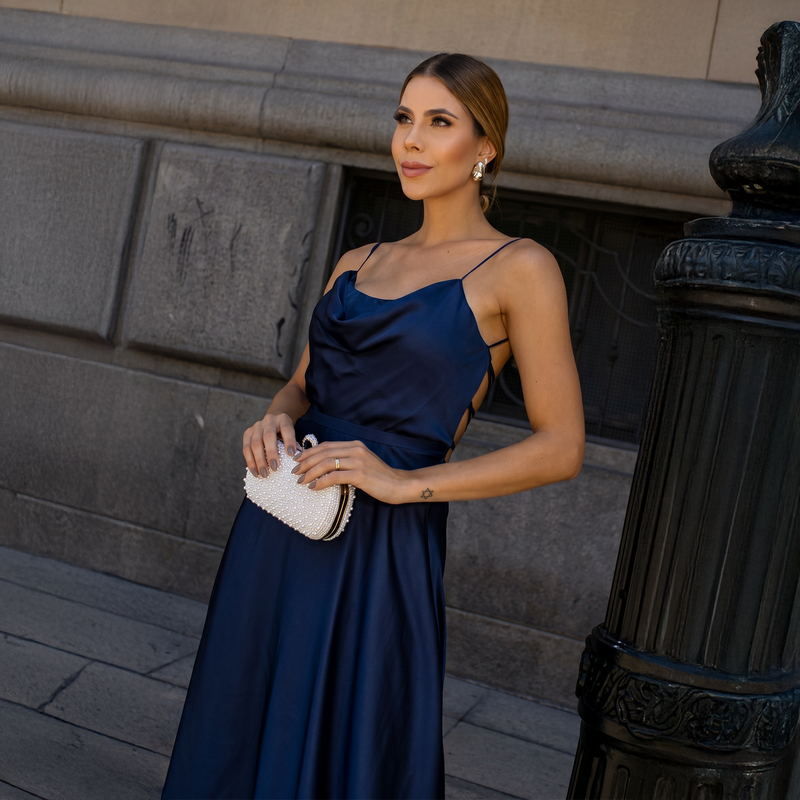 Emma Clara - Vestido largo satin azul marino con espalda corset Marietta