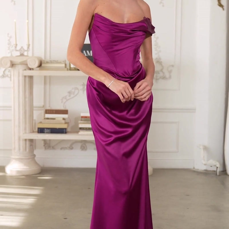Emma Clara - Vestido de fiesta Largo Satín Asimétrico Paris Berry