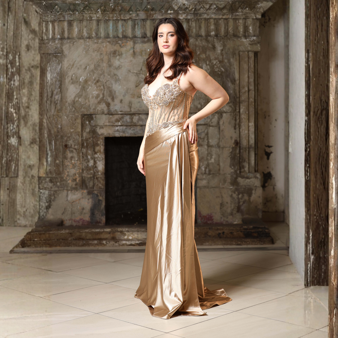 Emma Clara - Vestido de Fiesta Largo Dorado Corset Pedrería Rosario