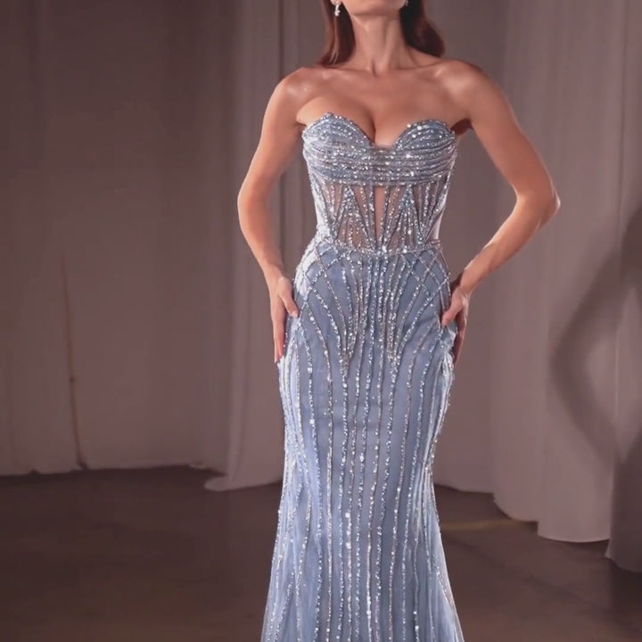 Emma Clara - Vestido de fiesta largo celeste intenso sirena cristales Dulce