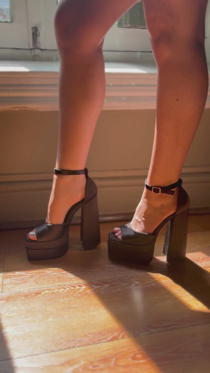 Emma Clara - Tacones Plataforma Sole Negro