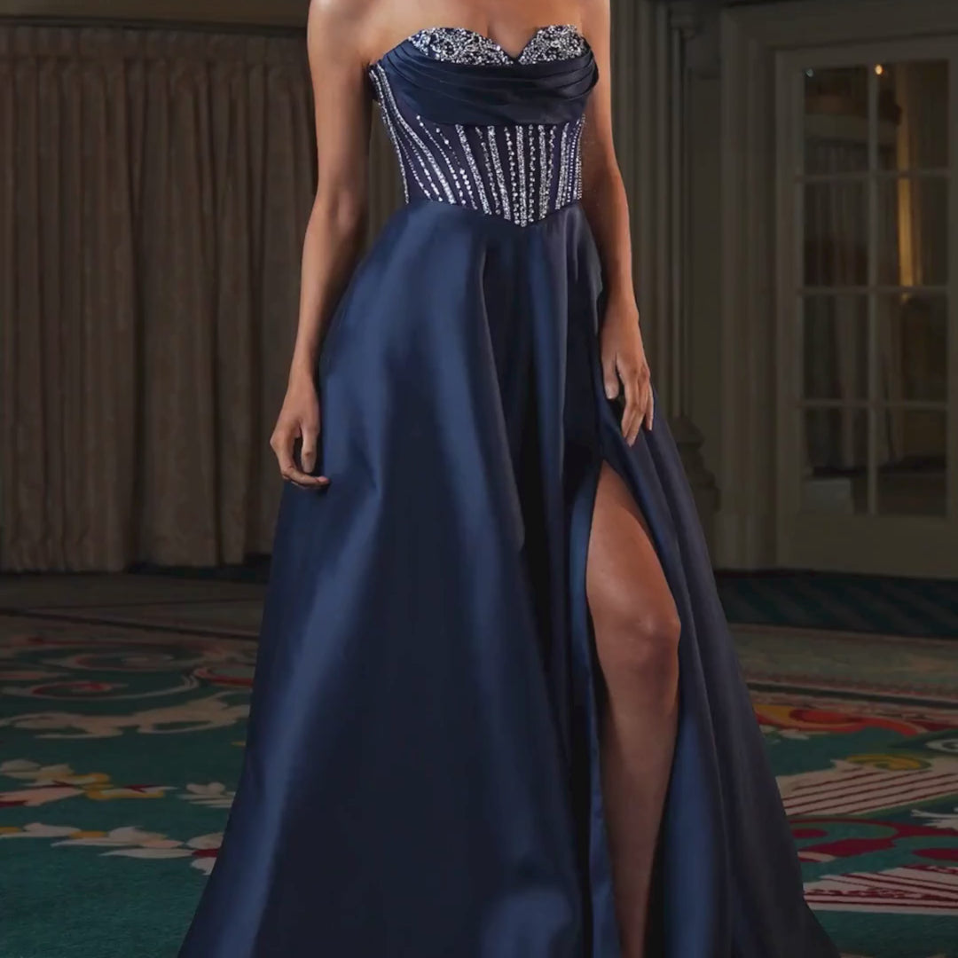 Emma Clara - Vestido de Fiesta Largo Burdeos Pedrería Strapless Karen