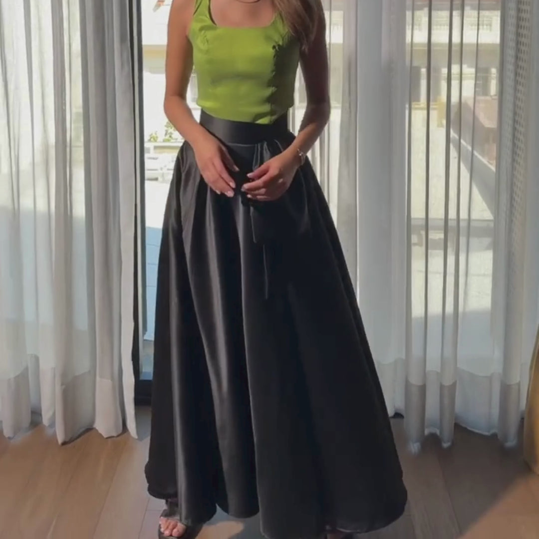 Emma Clara - Maxi Falda Con Abertura Carolina Negra