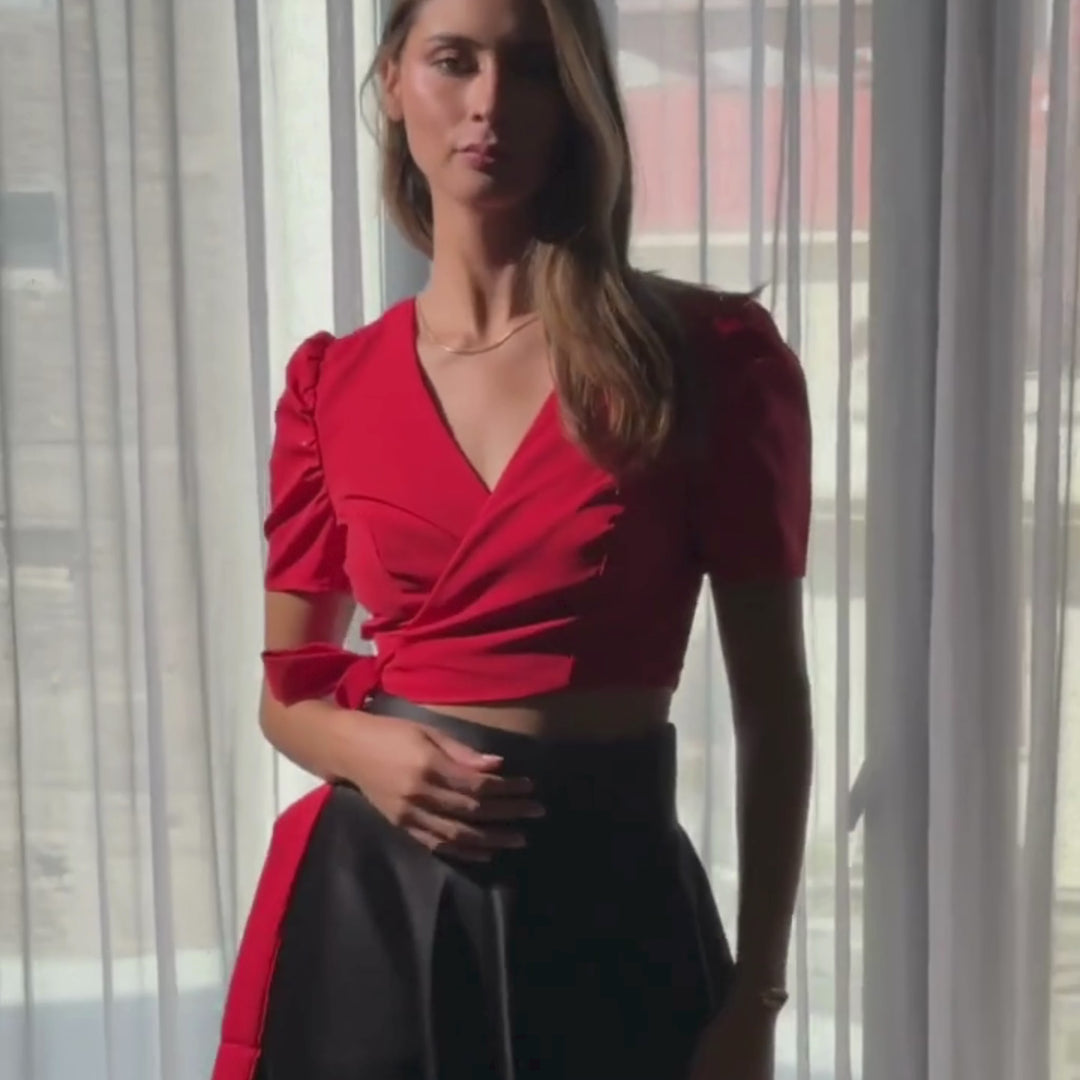 Emma Clara - Top Manga Globo Escote V Carla Rojo
