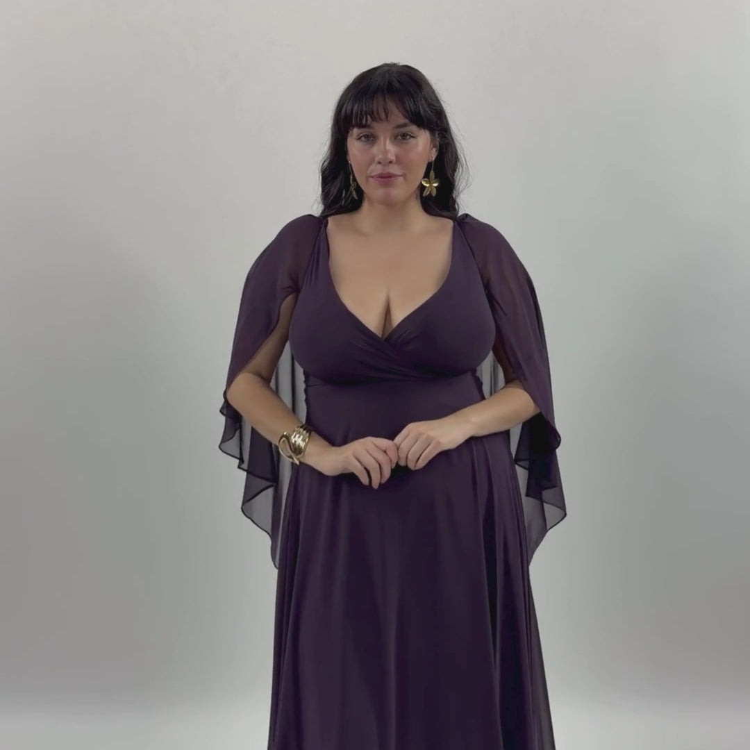 Emma Clara - Vestido largo morado con mangas capa Lea
