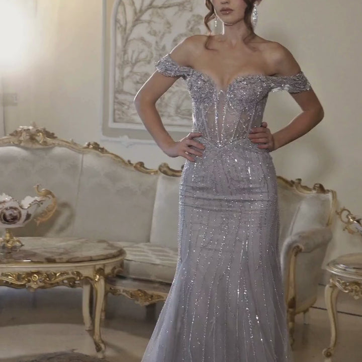 Emma Clara - Vestido de Fiesta Escote Bardot Selena Plateado