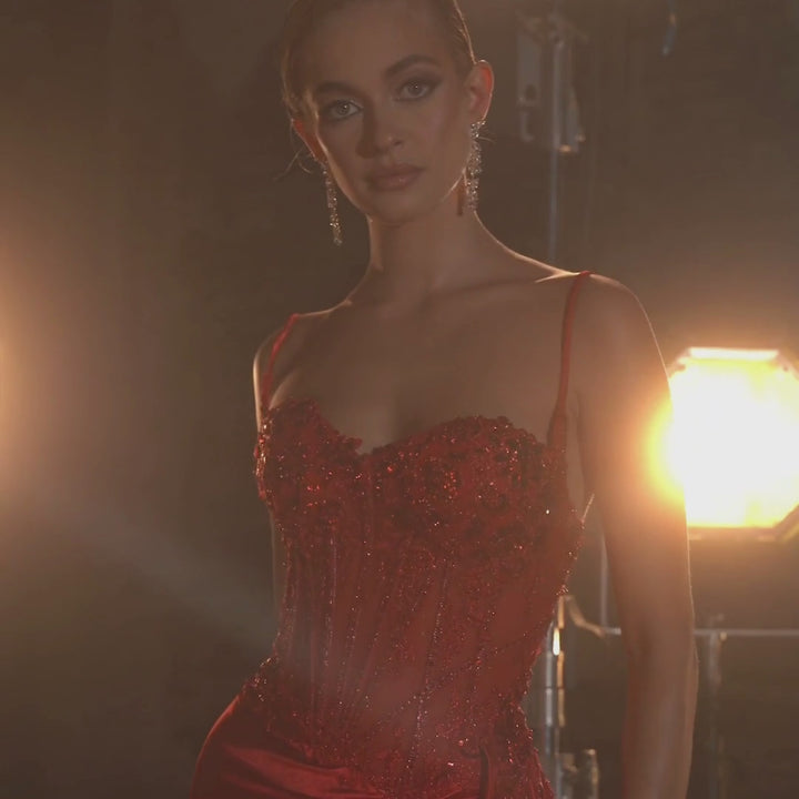 Emma Clara - Vestido De Fiesta Corset y Abertura Violeta Rojo