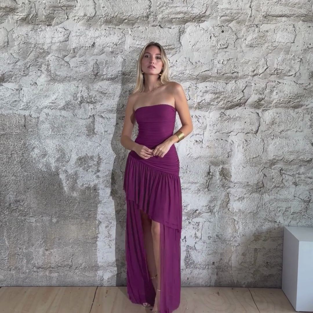 Emma Clara - Vestido de Fiesta Strapless Asimétrico Giuli Magenta